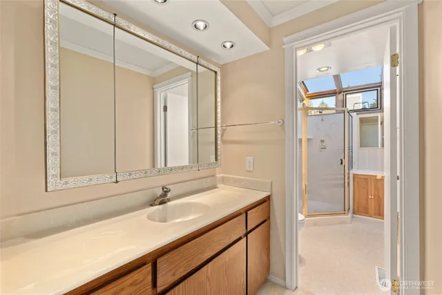 $2,199,000 | 1672 185th Court Northeast, Bellevue, WA 98008