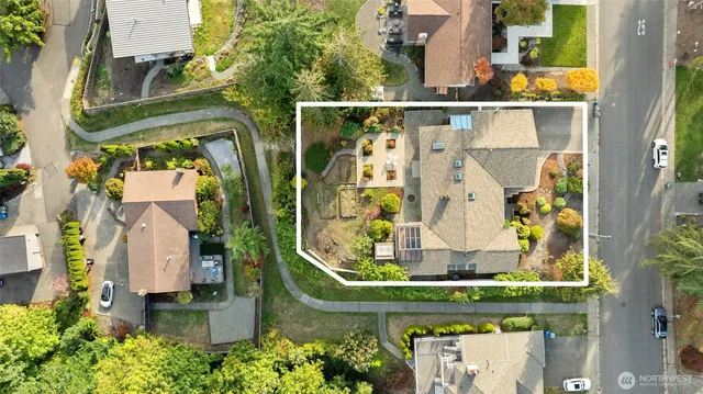 $2,199,000 | 1672 185th Court Northeast, Bellevue, WA 98008