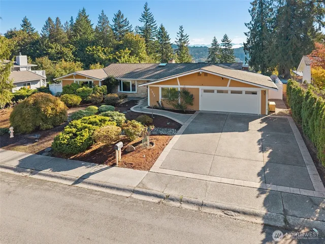 $2,199,000 | 1672 185th Court Northeast, Bellevue, WA 98008