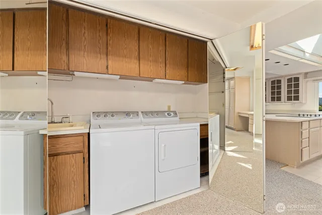 $2,199,000 | 1672 185th Court Northeast, Bellevue, WA 98008