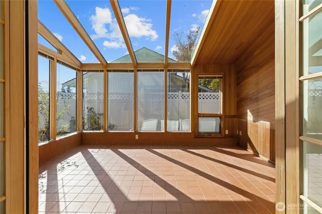 $2,199,000 | 1672 185th Court Northeast, Bellevue, WA 98008