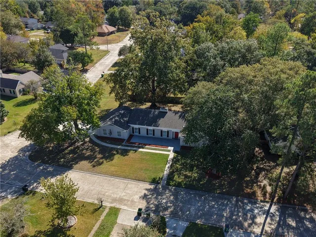 $480,000 | 519 Marilyn Drive, Mandeville, LA 70448