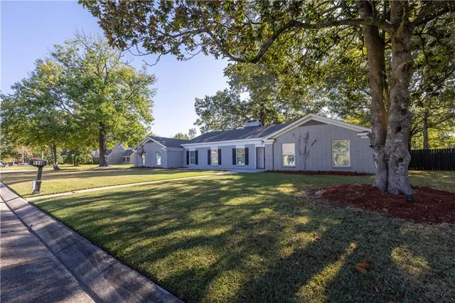 $480,000 | 519 Marilyn Drive, Mandeville, LA 70448