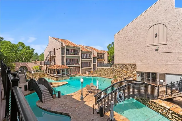 $230,000 | 1111 West 46th Street, Unit 44, Kansas City, MO 64112