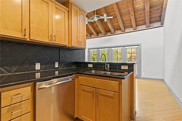 $230,000 | 1111 West 46th Street, Unit 44, Kansas City, MO 64112