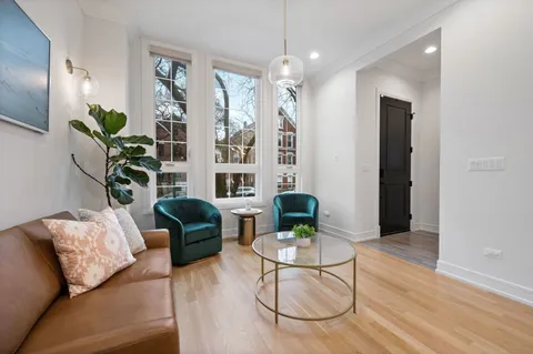 $1,695,000 | 2042 North Honore Street, Chicago, IL 60614