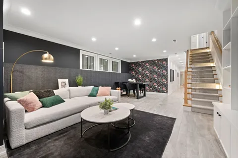 $1,695,000 | 2042 North Honore Street, Chicago, IL 60614