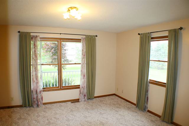 2831 Pritchards Road De Witt, IA 52742 - Photo 5 of 11 Gallery Image 5