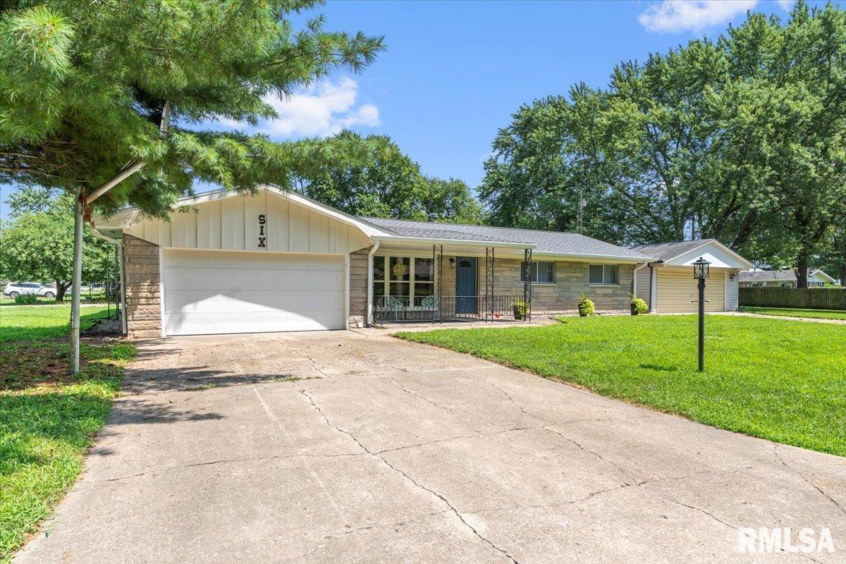 6 Somerset Road Springfield, IL 62711 - Photo 1 of 33