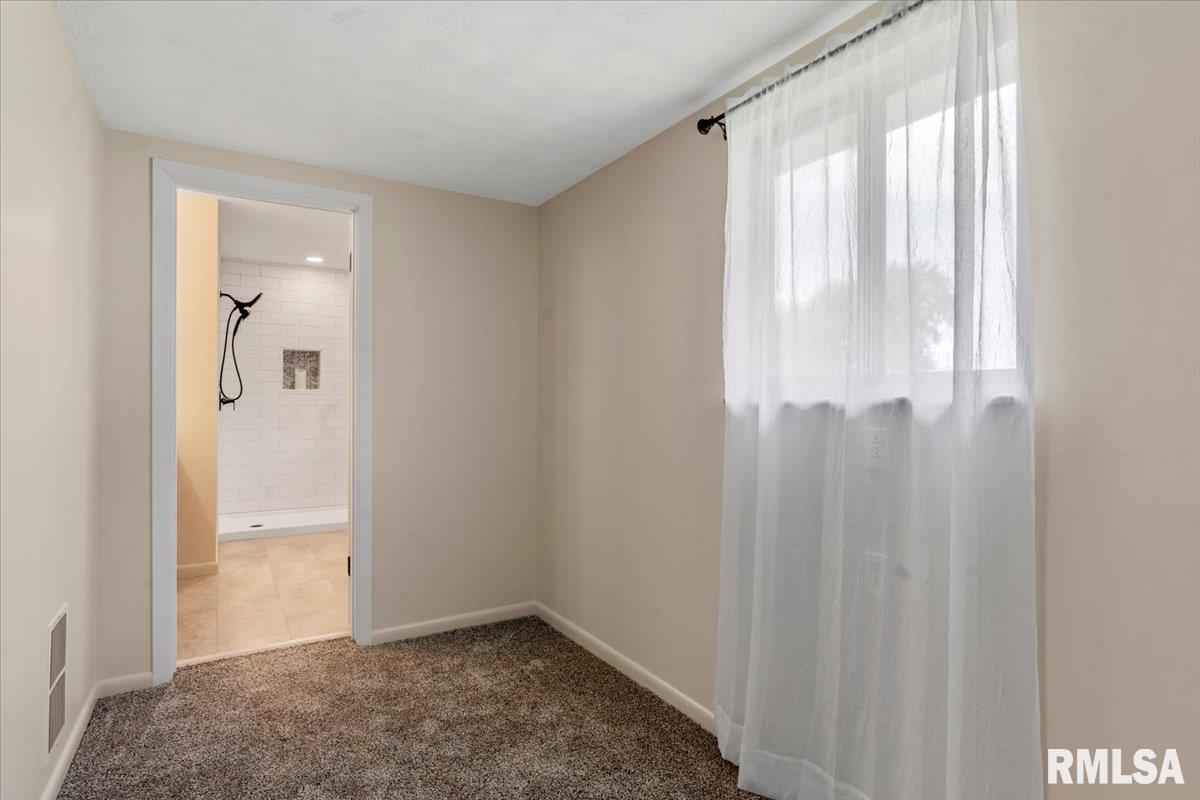 6 Somerset Road Springfield, IL 62711 - Photo 16 of 33