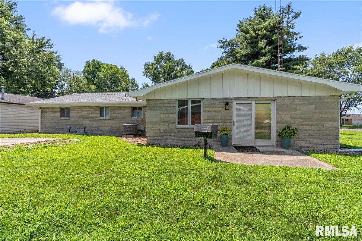 6 Somerset Road Springfield, IL 62711 - Photo 30 of 33