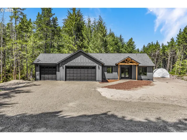 $975,000 | 88390 Bellevue Drive, Florence, OR 97439