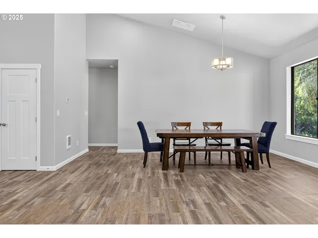 $975,000 | 88390 Bellevue Drive, Florence, OR 97439