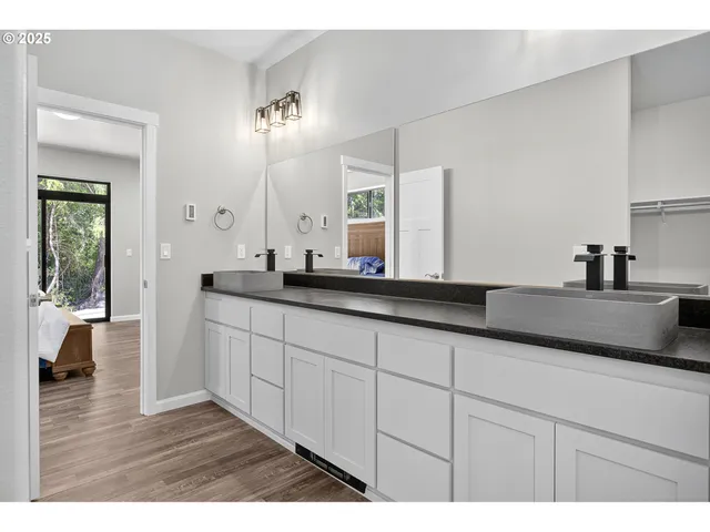 $975,000 | 88390 Bellevue Drive, Florence, OR 97439