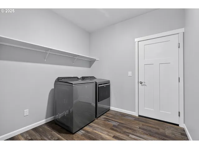 $975,000 | 88390 Bellevue Drive, Florence, OR 97439