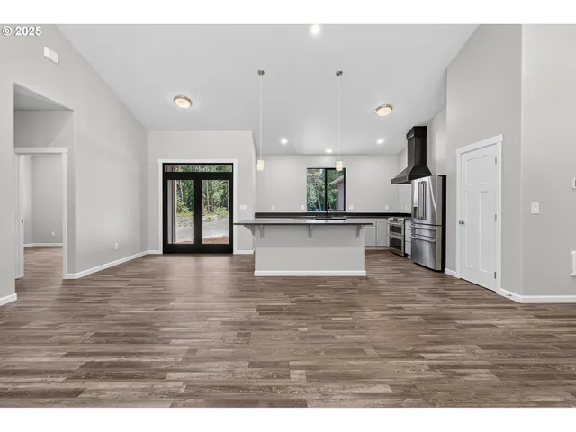 $975,000 | 88390 Bellevue Drive, Florence, OR 97439