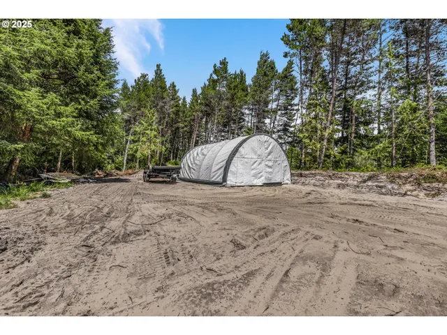 $975,000 | 88390 Bellevue Drive, Florence, OR 97439