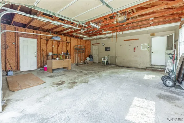 $269,900 | 7137 Lake Road, Newfane, NY 14008