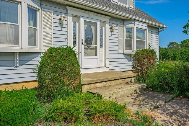 $269,900 | 7137 Lake Road, Newfane, NY 14008