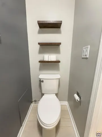 $339,000 | 5642 Southwest 33rd Terrace, Topeka, KS 66614