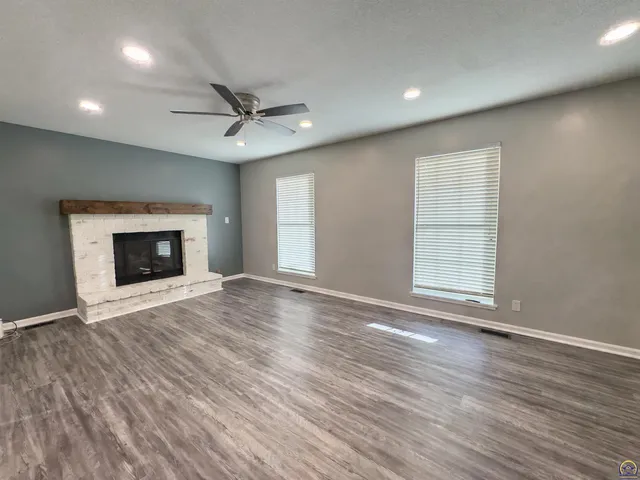 $339,000 | 5642 Southwest 33rd Terrace, Topeka, KS 66614