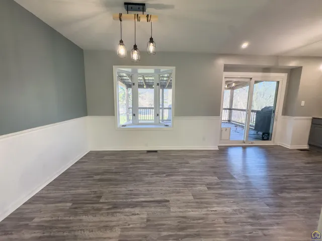 $339,000 | 5642 Southwest 33rd Terrace, Topeka, KS 66614