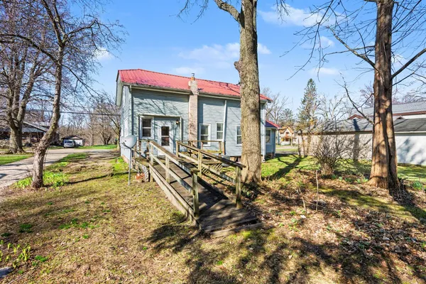 $155,000 | 413 West St Joseph Street, Lawrence, MI 49064