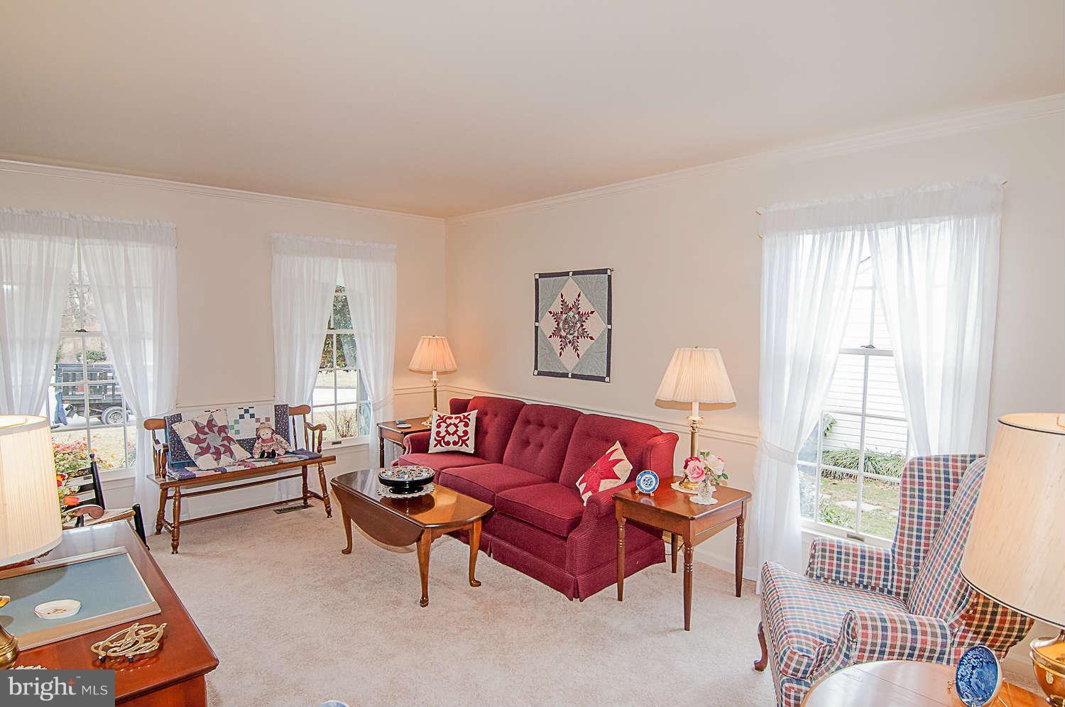 3676 Meadowvale Road Ellicott City, MD 21042 - Photo 8 of 22 Living Room