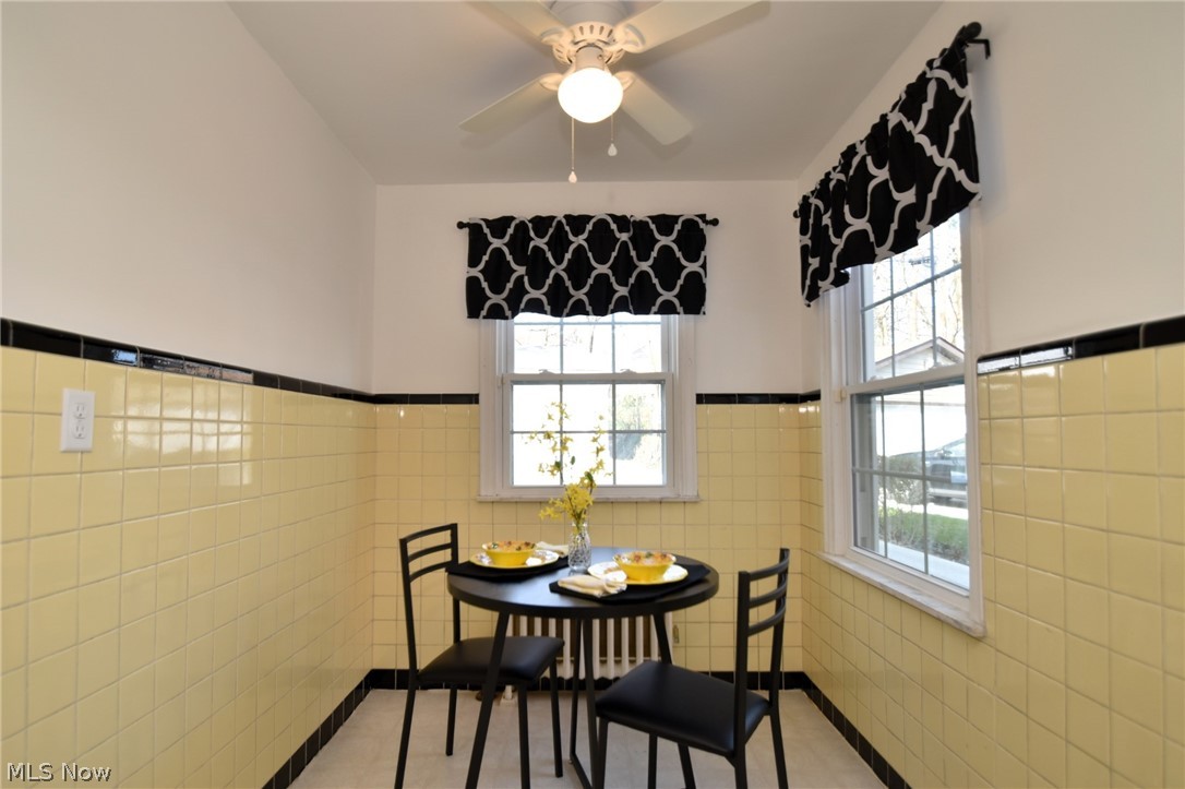 2420 Eaton Road University Heights, OH 44118 - Photo 12 of 35 Eat-in Kitchen
