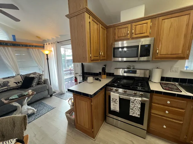 $75,000 | 74711 Dillon Road, Unit 853, Desert Hot Springs, CA 92241