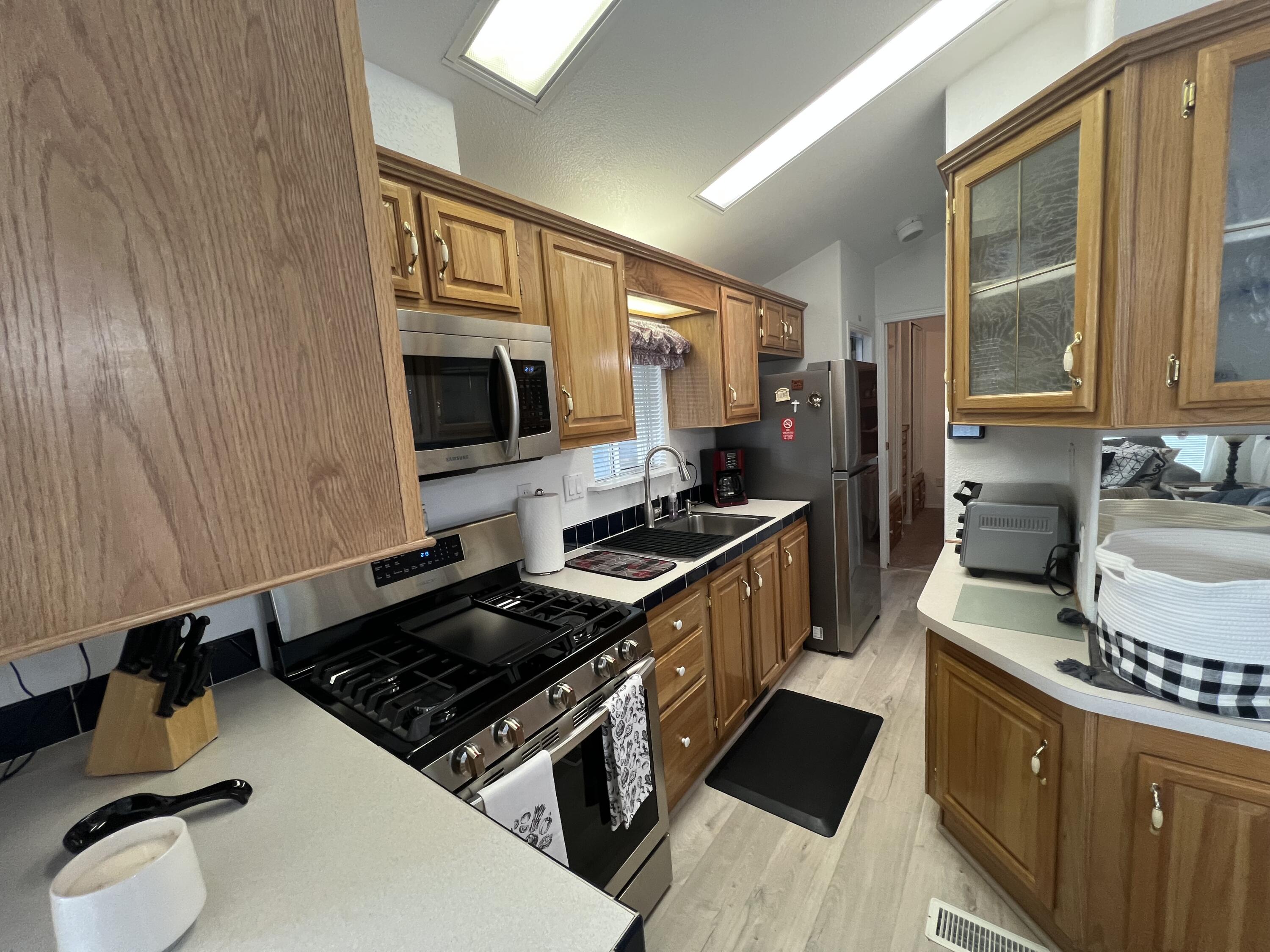 74711 Dillon Road, Unit 853 Desert Hot Springs, CA 92241 - Photo 2 of 31 IMG_3556