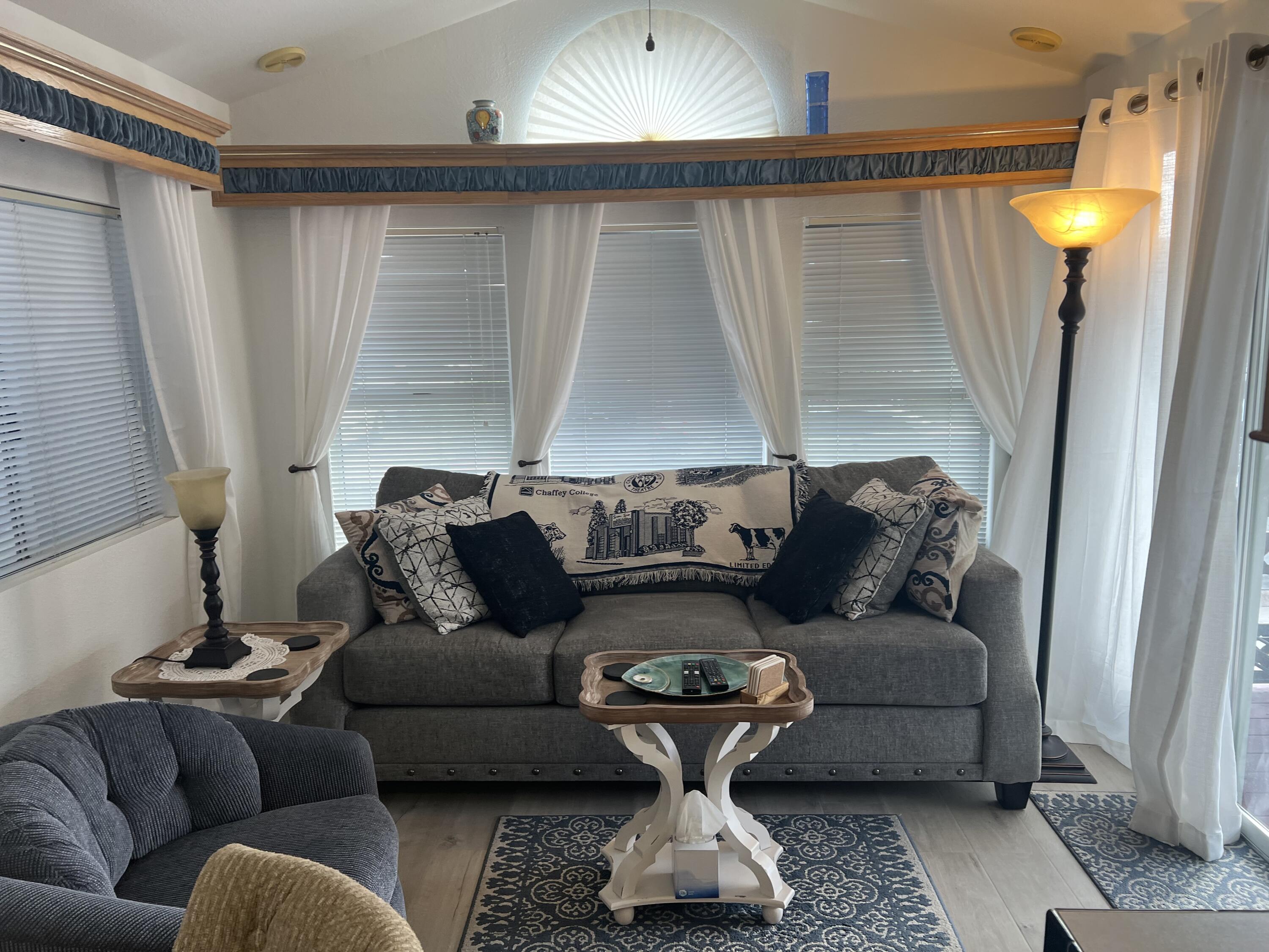 74711 Dillon Road, Unit 853 Desert Hot Springs, CA 92241 - Photo 7 of 31 IMG_3554