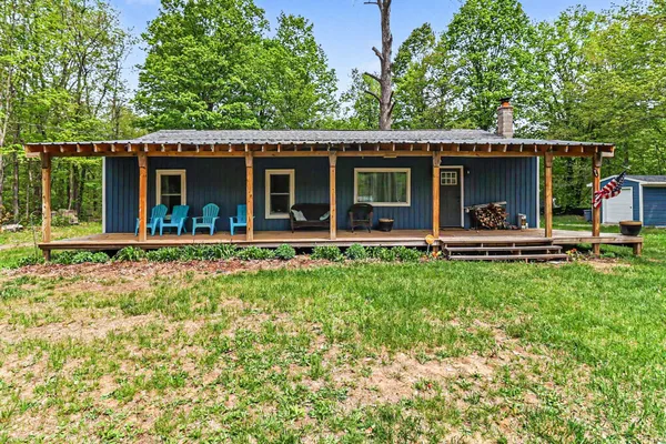 $208,500 | 14790 Woods Trail, Thompsonville, MI 49683