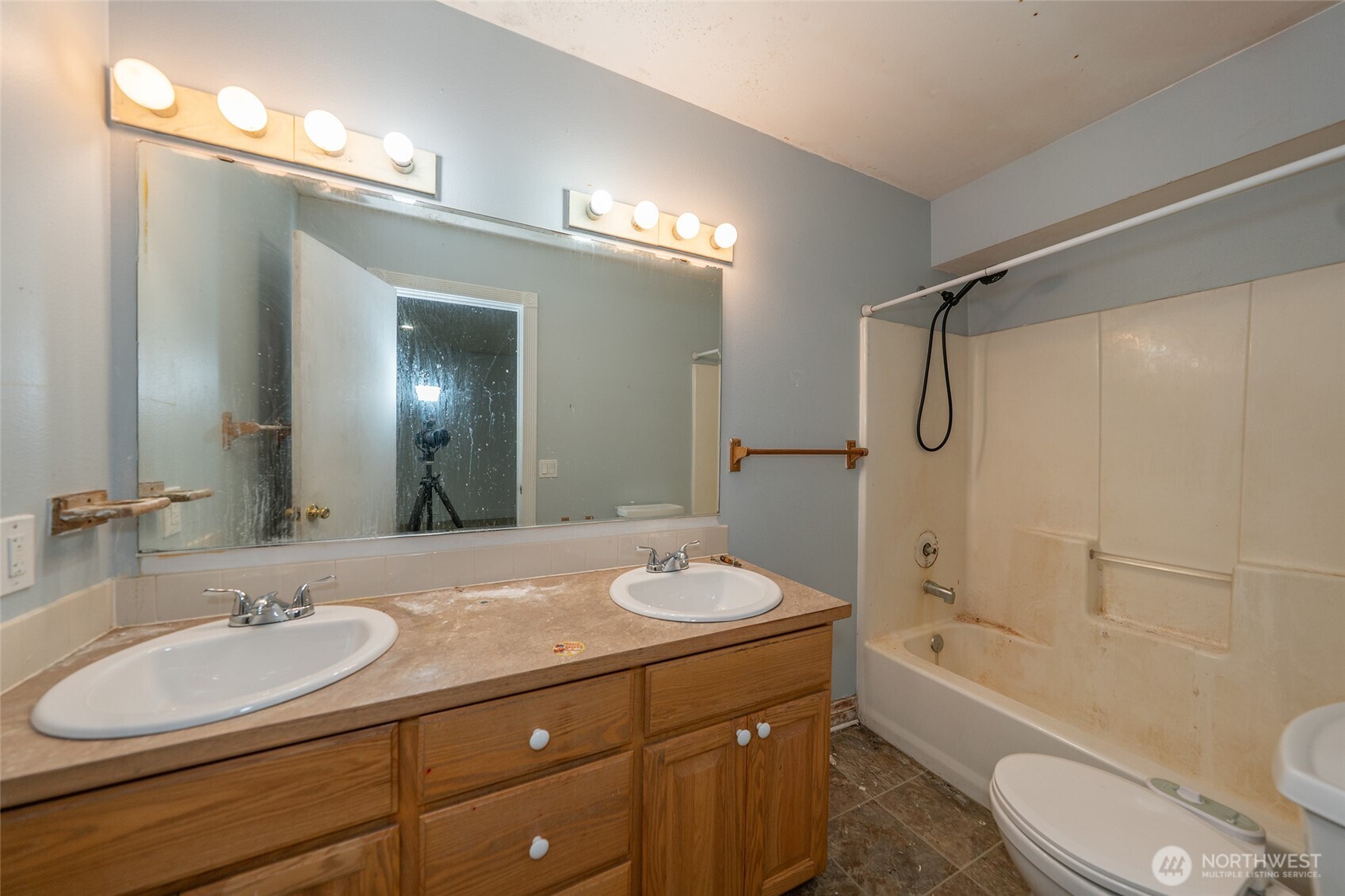 13216 Rocking S Lane Southeast Yelm, WA 98597 - Photo 16 of 25