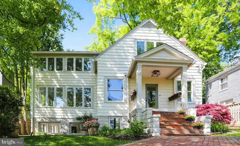 $2,049,000 | 5045 Cathedral Avenue Northwest, Washington, DC 20016