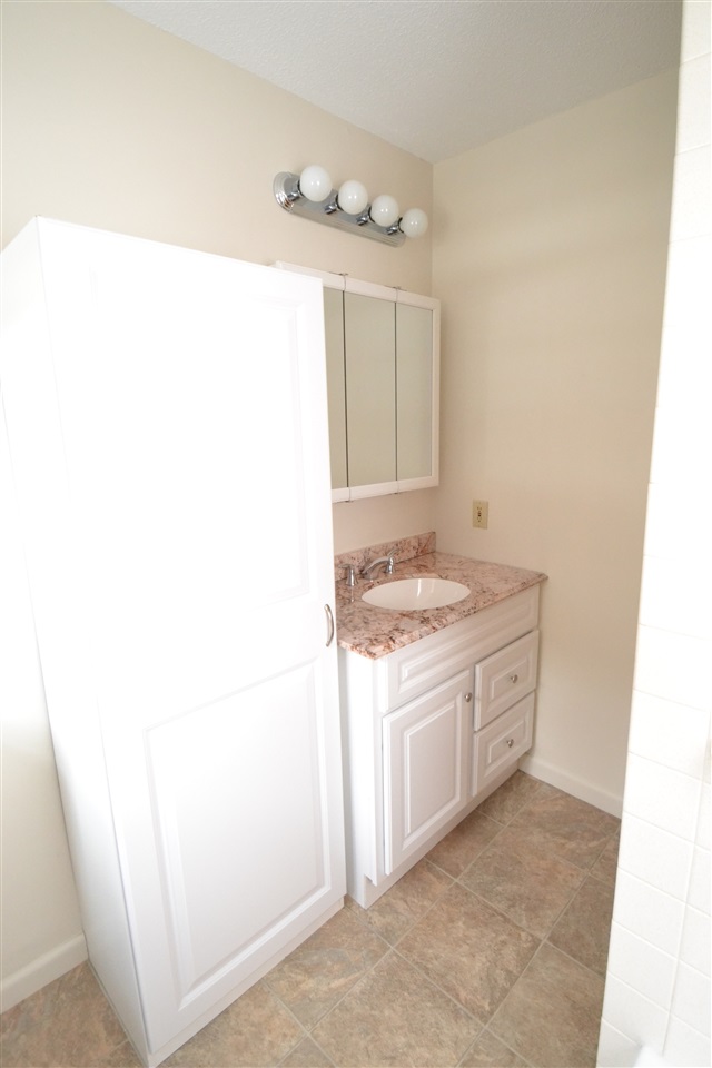 89 Winnacunnet Road, Unit 2 Hampton, NH 03842 - Photo 12 of 15
