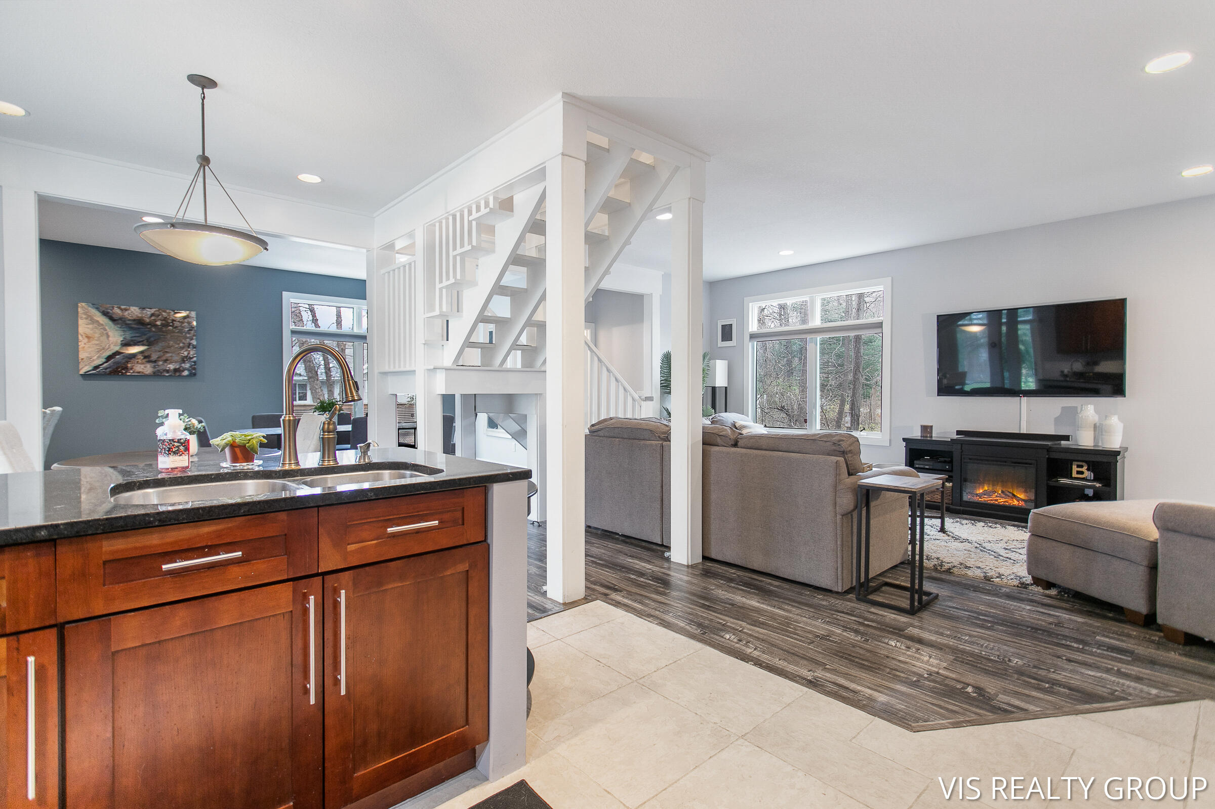 17575 Mary Lane Spring Lake, MI 49456 - Photo 16 of 59 17575 Mary Ln Spring Lake-21