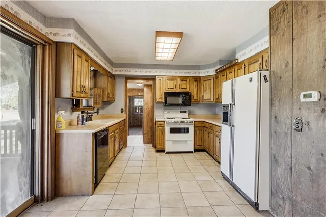 $295,000 | 8526 Southeast 70th Terrace, Baxter Springs, KS 66713