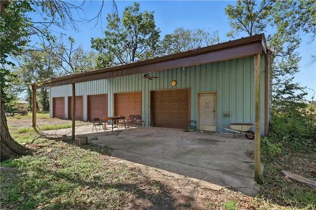 $295,000 | 8526 Southeast 70th Terrace, Baxter Springs, KS 66713