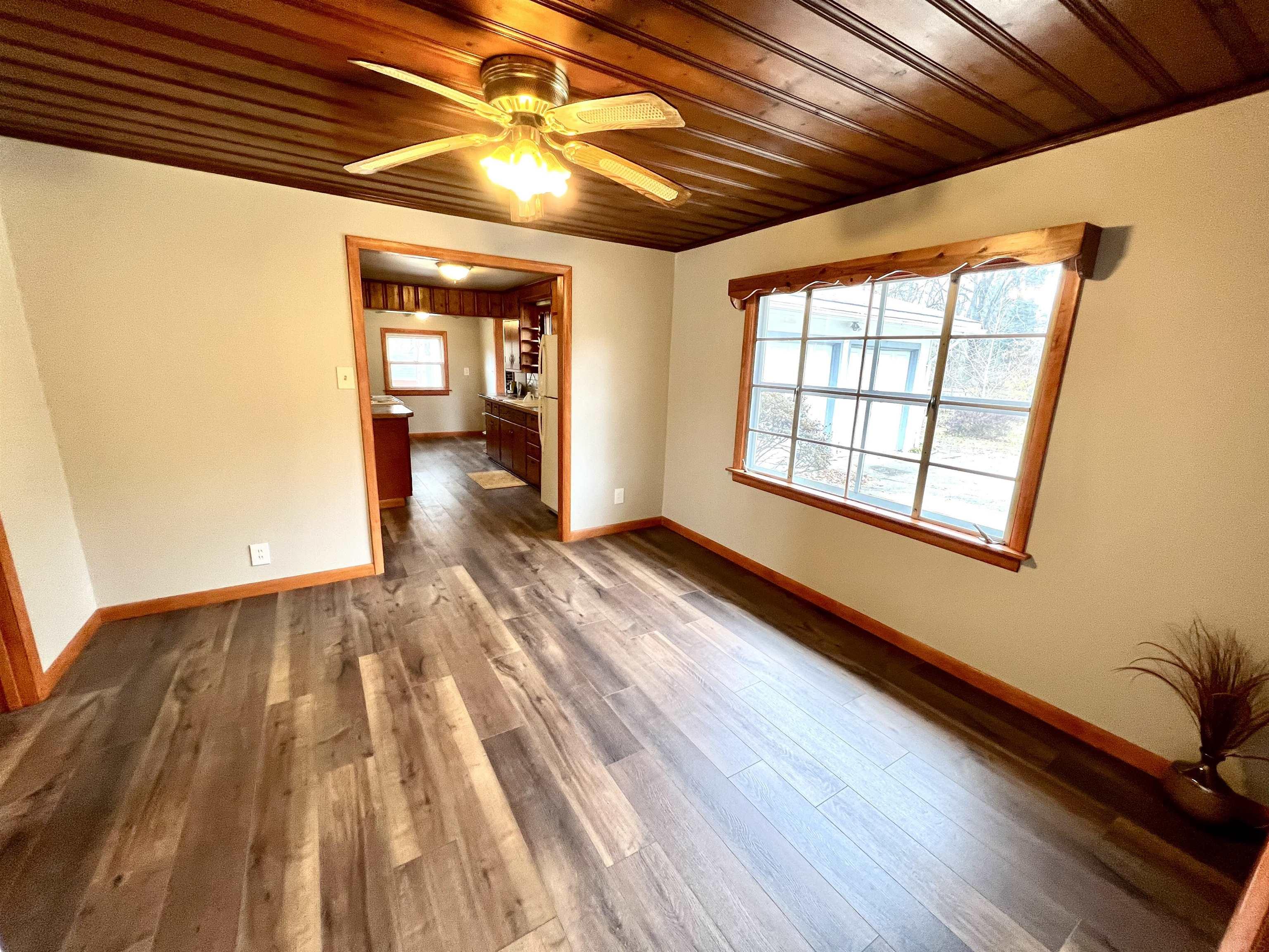 6133 North Grandriver Road Newburgh, IN 47630 - Photo 7 of 30 Gallery Image 7