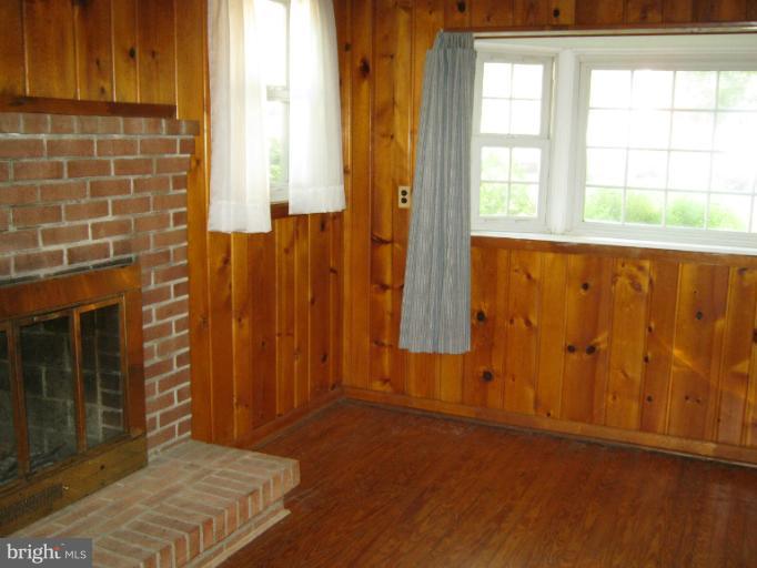 11701 Judson Road Silver Spring, MD 20902 - Photo 12 of 14 Interior (General)