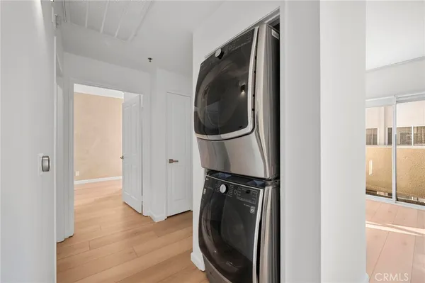 $420,000 | 19350 Sherman Way, Unit 338, Reseda, CA 91335