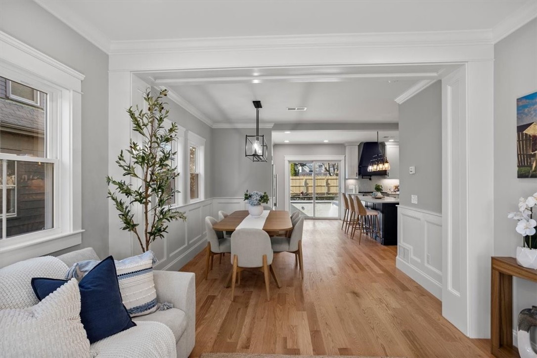 9 Whitwell Place Newport, RI 02840 - Photo 5 of 42