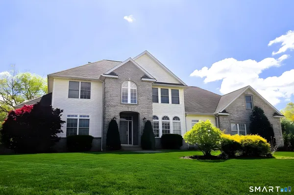 $914,900 | 12 Copper Beech Drive, Middletown, CT 06457