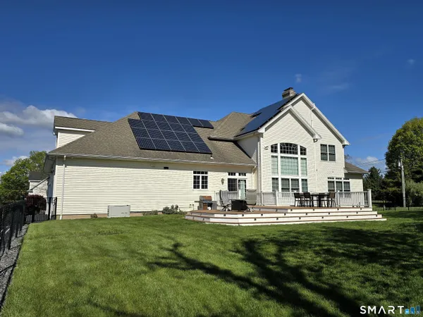 $914,900 | 12 Copper Beech Drive, Middletown, CT 06457