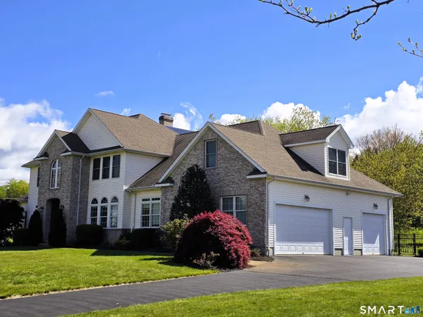 $914,900 | 12 Copper Beech Drive, Middletown, CT 06457