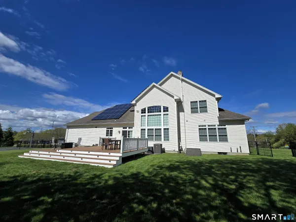 $914,900 | 12 Copper Beech Drive, Middletown, CT 06457