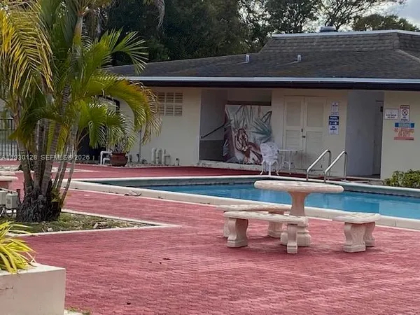 $249,000 | 16823 Southwest 113th Avenue, Unit V41342, Miami, FL 33157