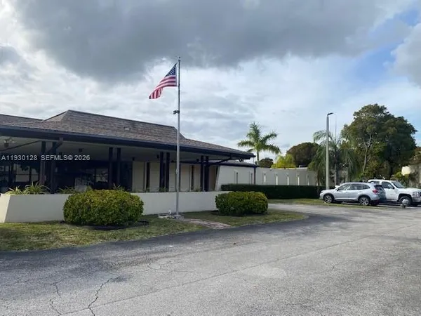 $249,000 | 16823 Southwest 113th Avenue, Unit V41342, Miami, FL 33157