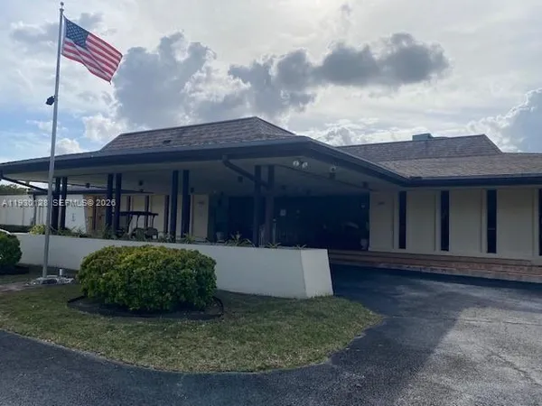 $249,000 | 16823 Southwest 113th Avenue, Unit V41342, Miami, FL 33157